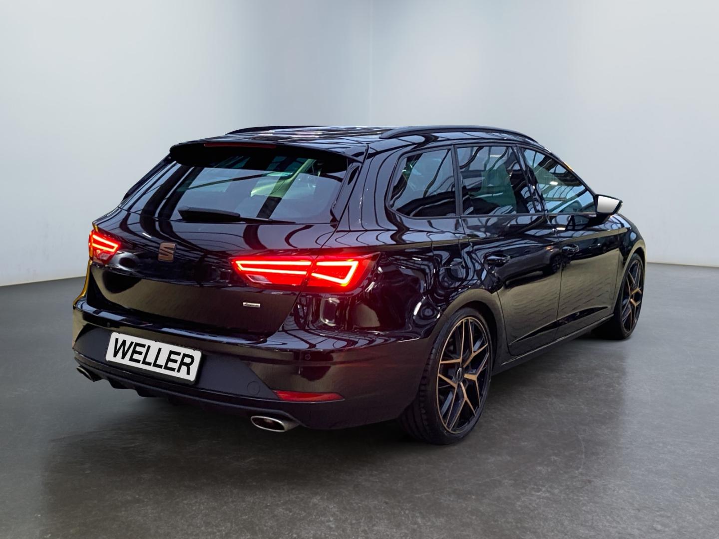 Seat Leon ST 2.0 TSI Cupra 4Dr *LED*Pano*DCC*ACC*SHZ*