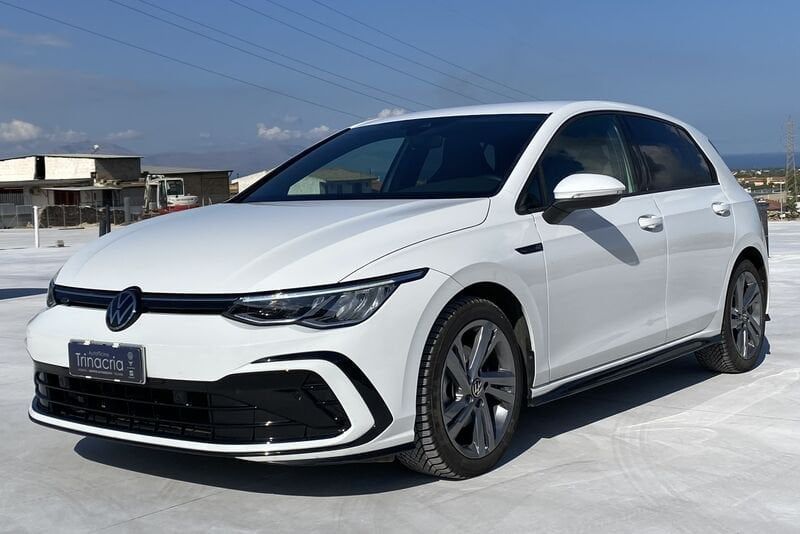 Volkswagen Golf 8 R-Line 1.5 TSI EVO 150CV