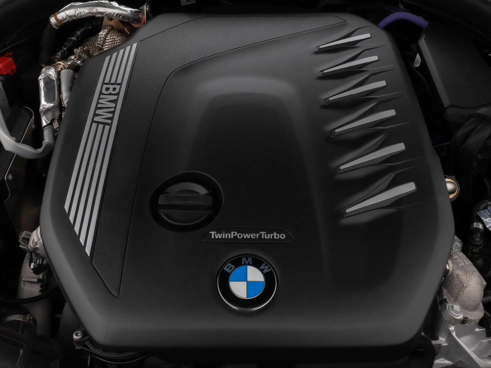 Fahrzeugabbildung BMW 530d xD M Sport Panorama Laser 360°HUD DAB H/K