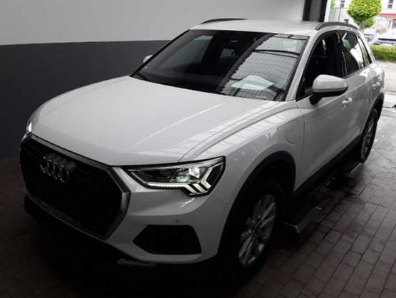 Audi Q3 45 TFSI e S tronic LED Navi
