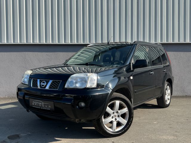 Nissan X-Trail Columbia 4x4AHK PANO TEMPOMAT