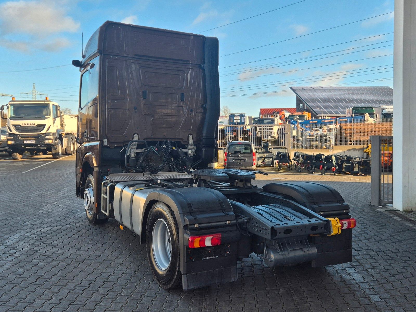 Fahrzeugabbildung Mercedes-Benz Actros 1848 LS Öl-Retarder Standklima BigSpace