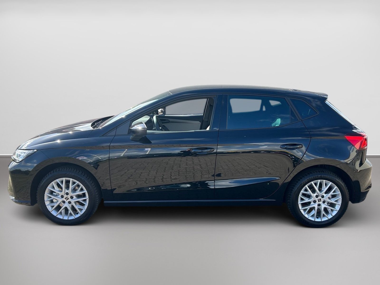 Seat Ibiza 1.0 TSI 85 kW FR DSG+ACC+AUT+LED+Virtual imagem 3