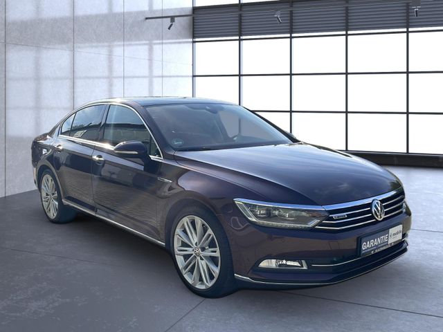 Volkswagen Passat Lim. Highline 4Motion R-Line