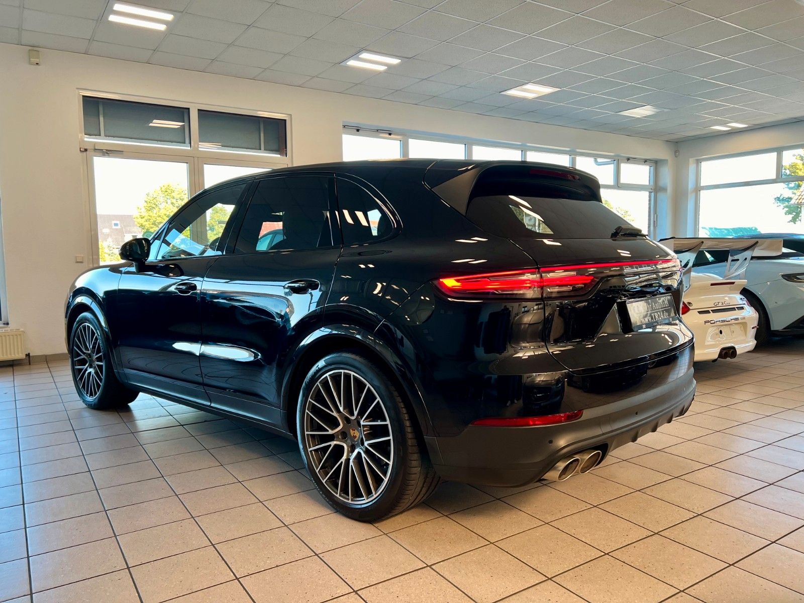 Fahrzeugabbildung Porsche Cayenne S Luftfederung/Panorama/HeadUP/Keyless