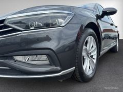 VW Passat Variant 2.0 TDI Elegance 4M Nav Ahk Assis VW Passat Variant 2.0 TDI Elegance 4M Nav Ahk Assis
