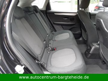 BMW 225 Active Tourer - 12