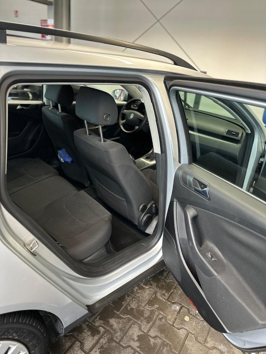 Volkswagen Passat 2005 — photo 13