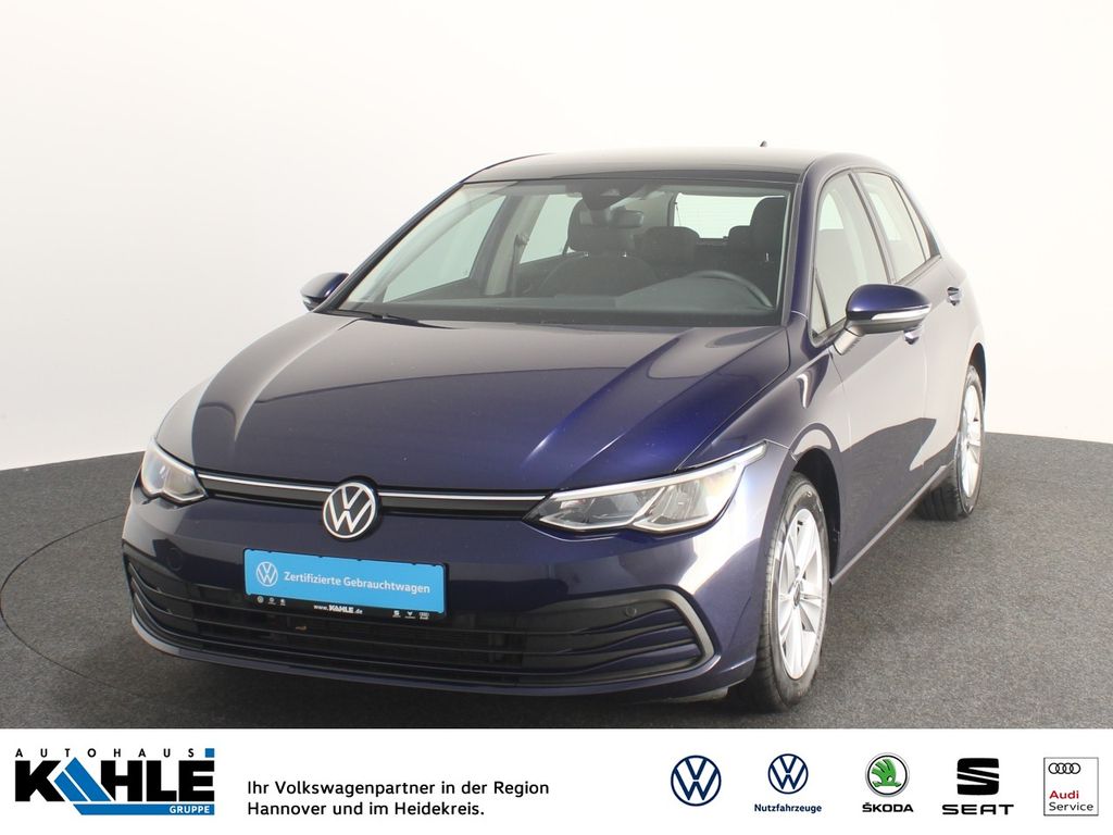 Volkswagen Golf VIII 2.0 TDI Life Navi Panorama LED ACC SHZ