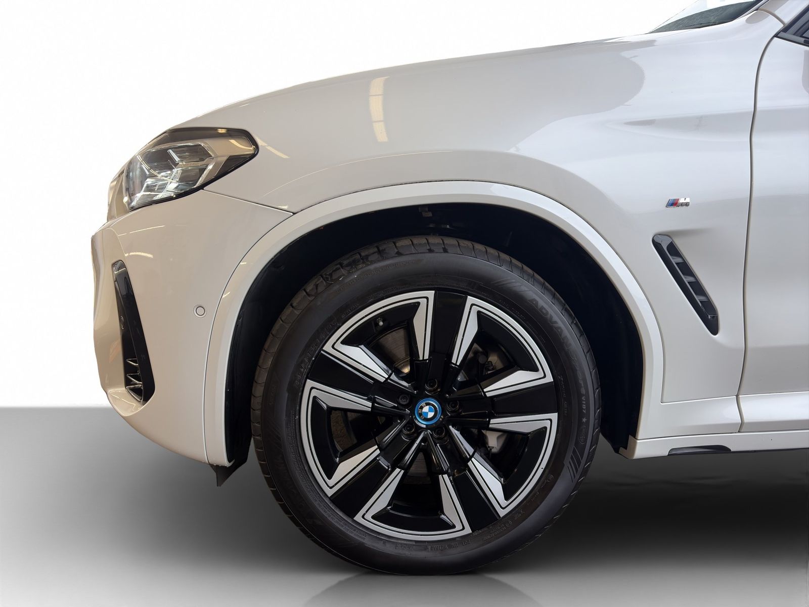 BMW iX3 LED ParkAs Klima DAB foto 3