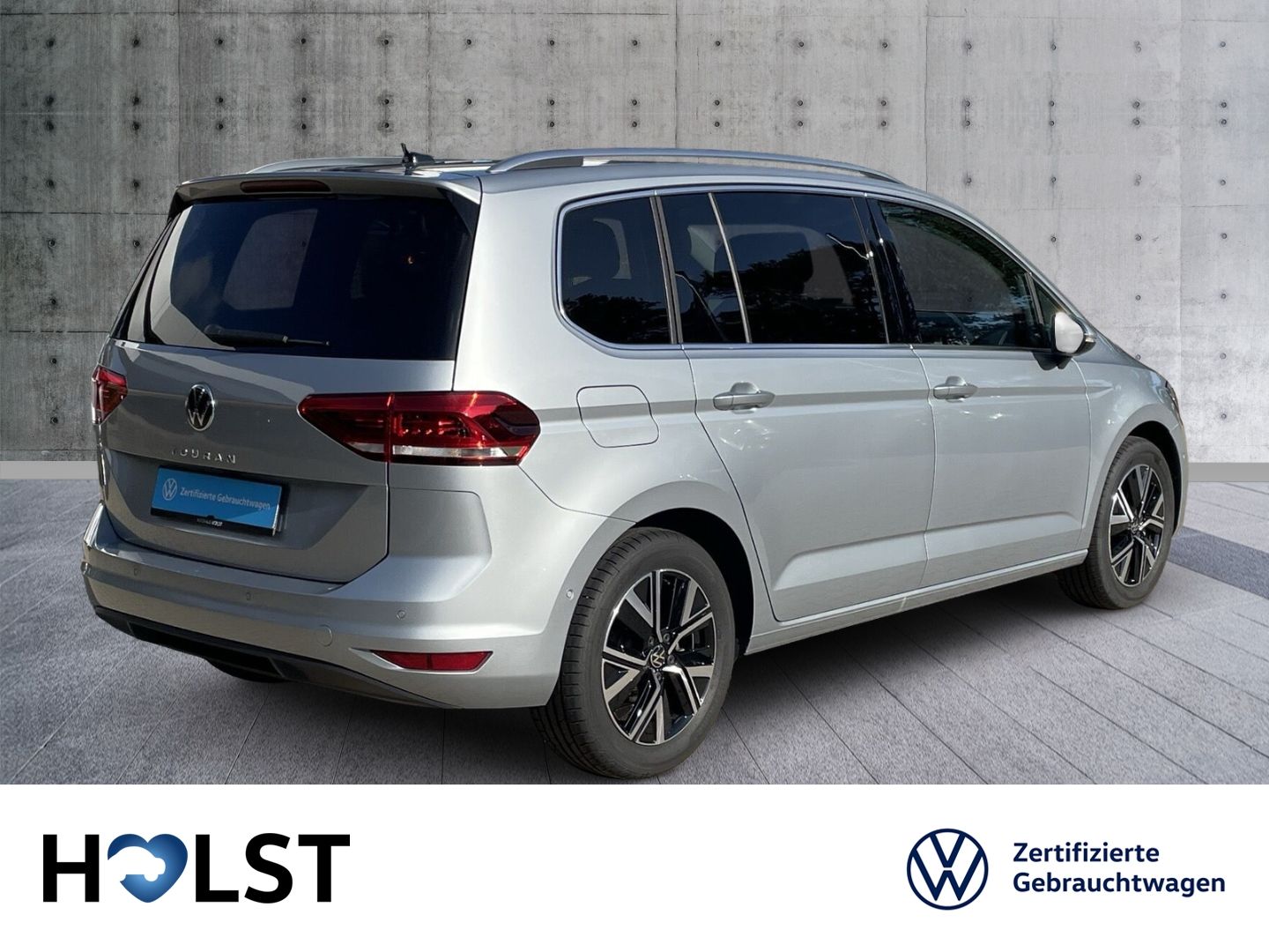 Volkswagen Touran 1.5TSI DSG Highl. AHK Navi Pano RüFaKa St foto 4