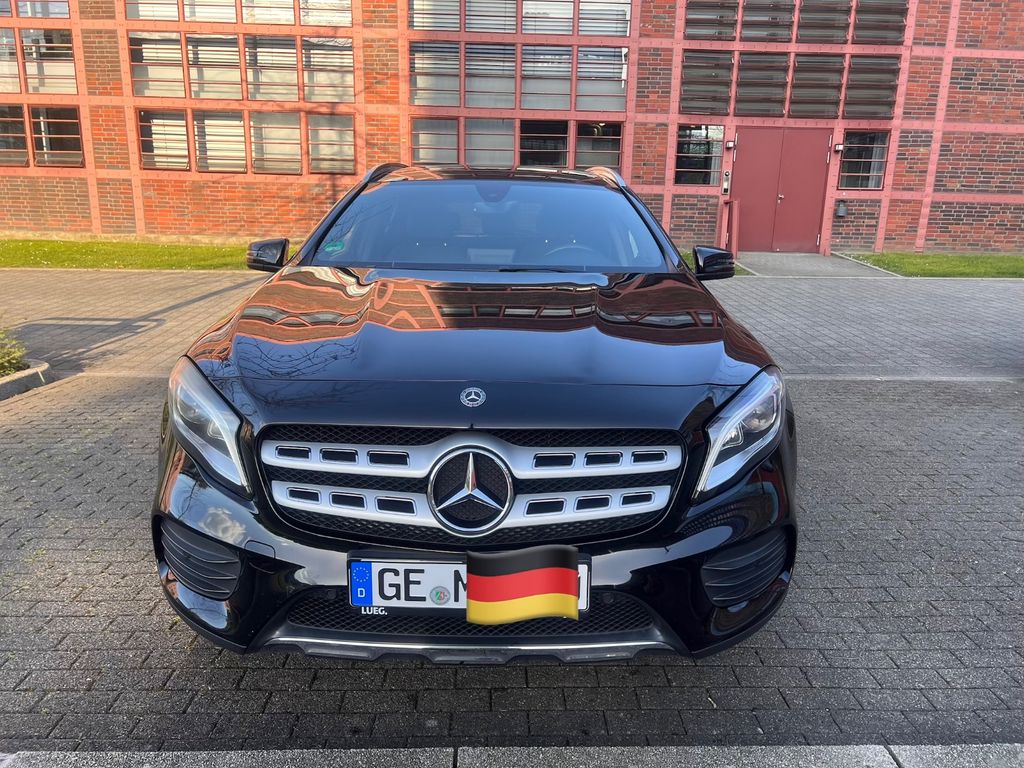 Image of Mercedes-Benz GLA 250