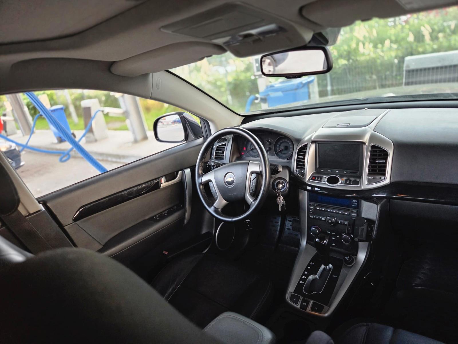 Chevrolet Captiva 2012 — photo 11