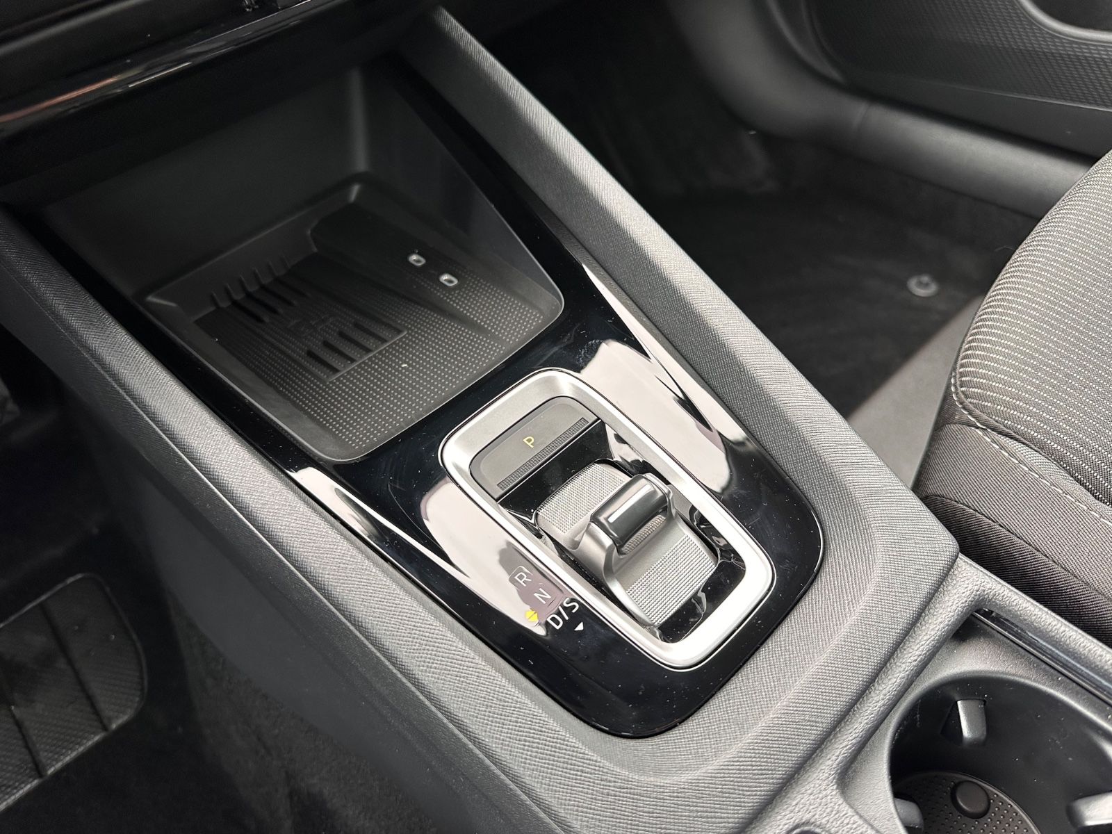 Fahrzeugabbildung SKODA Octavia Combi 1.5 TSI Selection AHK/LED/Navi/ACC