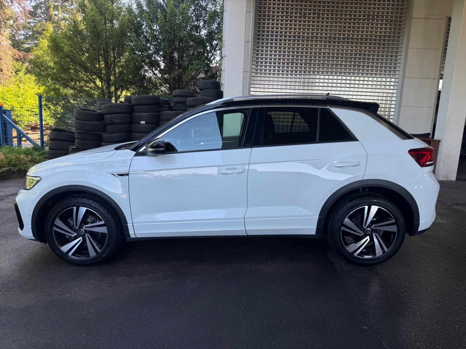 Volkswagen T-Roc 2.0 TDI R-Line Navi LED Kamera Pano ACC 1. imagem 3