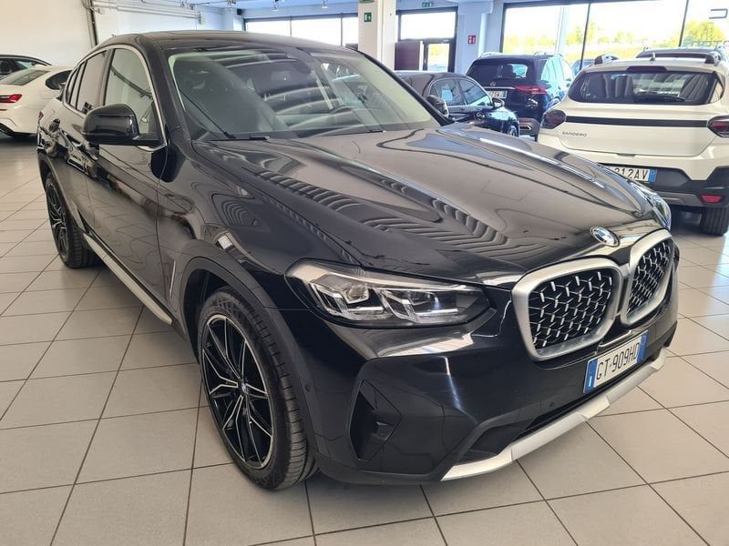 Image of BMW X4