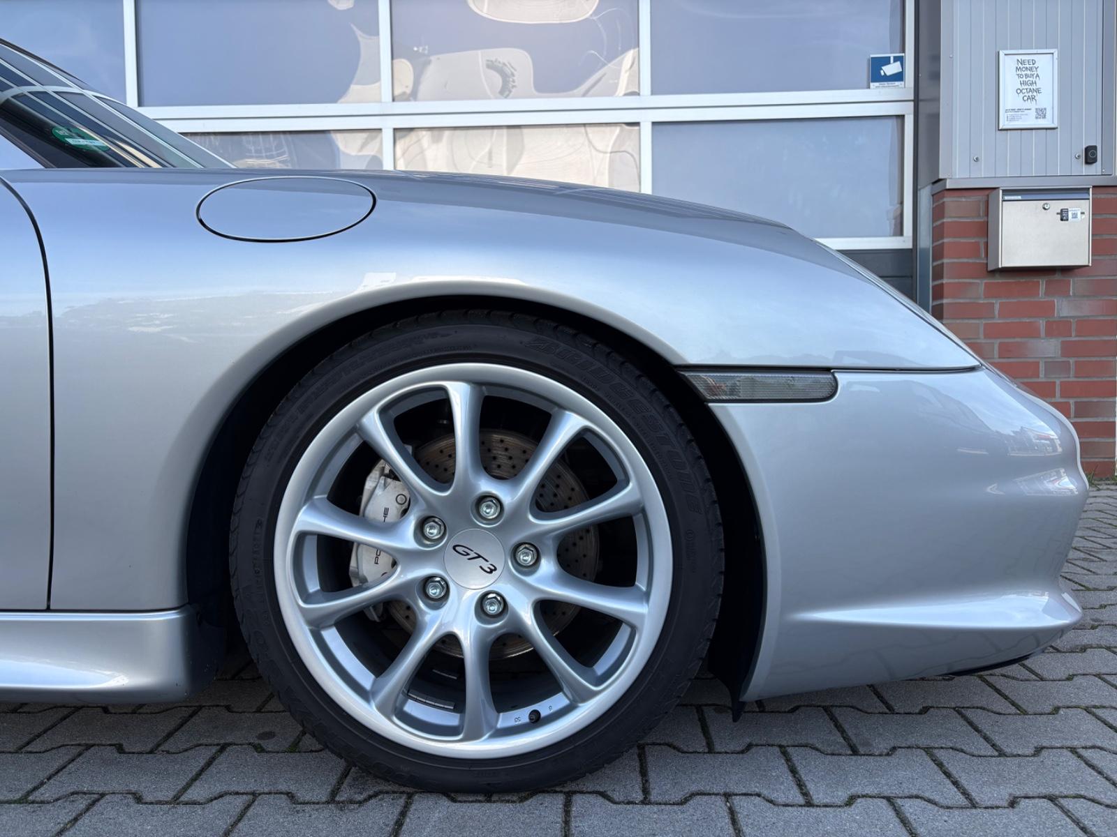 Porsche 996