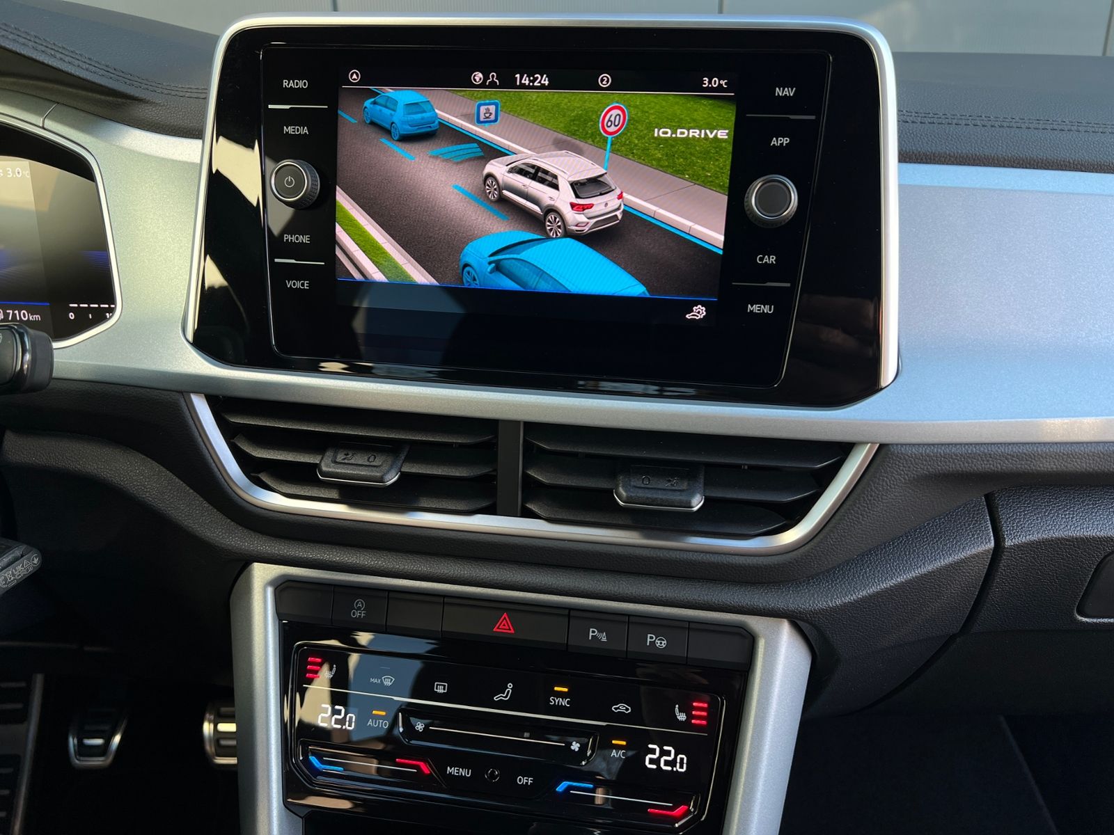 Fahrzeugabbildung Volkswagen T-Roc GOAL 1.0 TSI *Plus-Paket, LED, ACC, Navi,