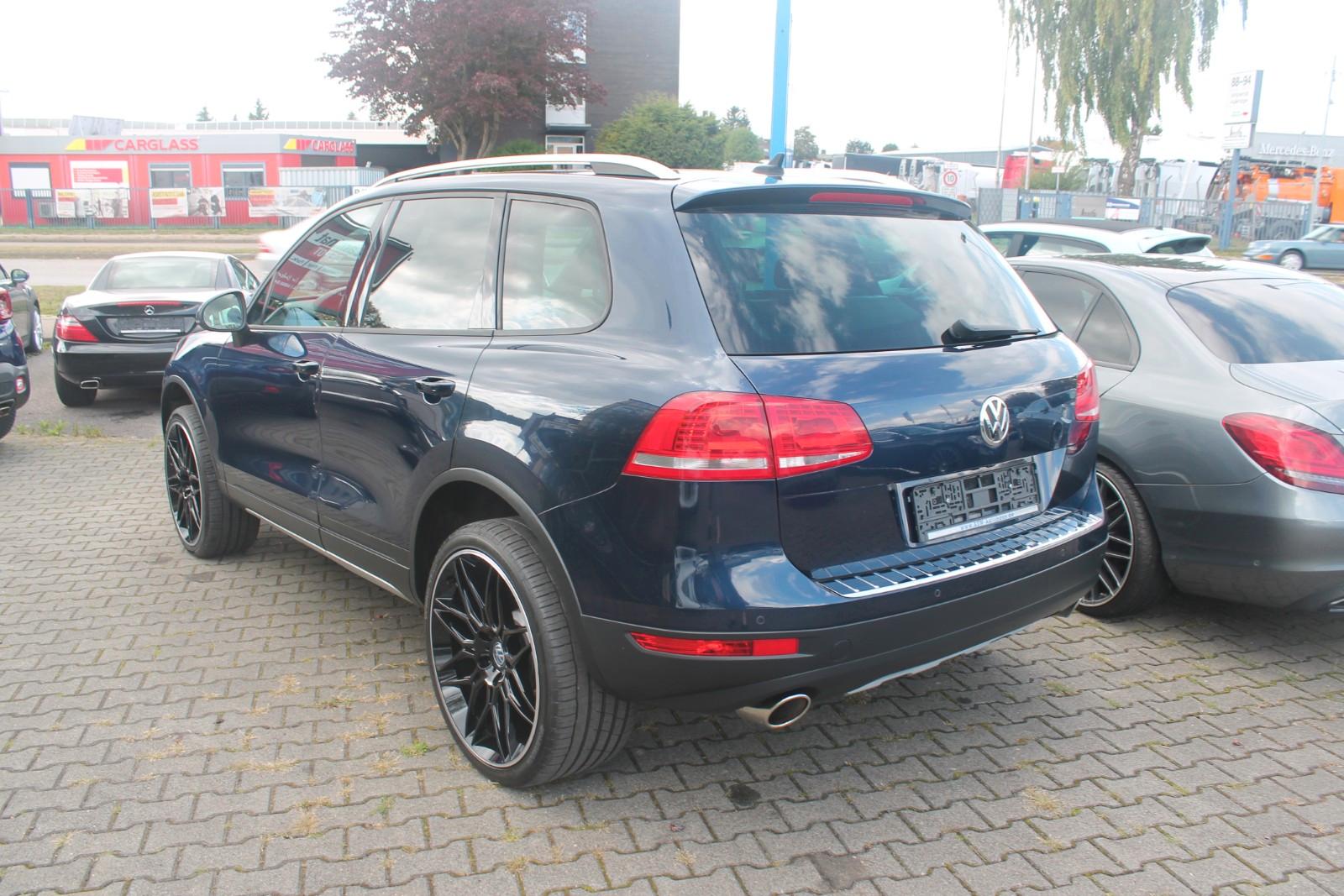 Volkswagen Touareg 3.0 V6 TDI Tiptronic*AHK*Standhzg*n22"LM