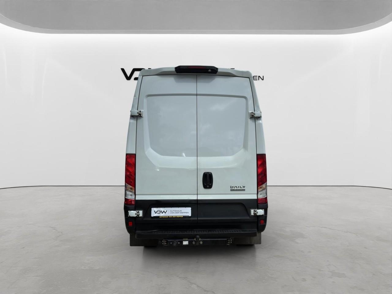 Iveco Daily Kasten 35 S16 Radstand 3520 mit AHK!!!!