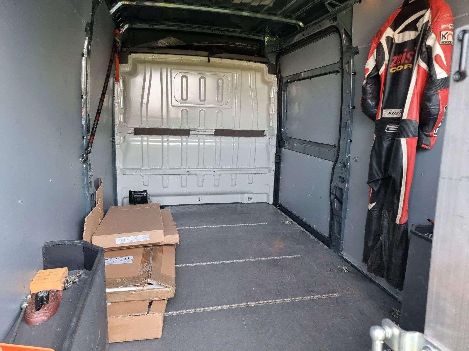 Fahrzeugabbildung Fiat Ducato Grossr.-Kasten 35 140 L3H2 Inz/Tausch mög