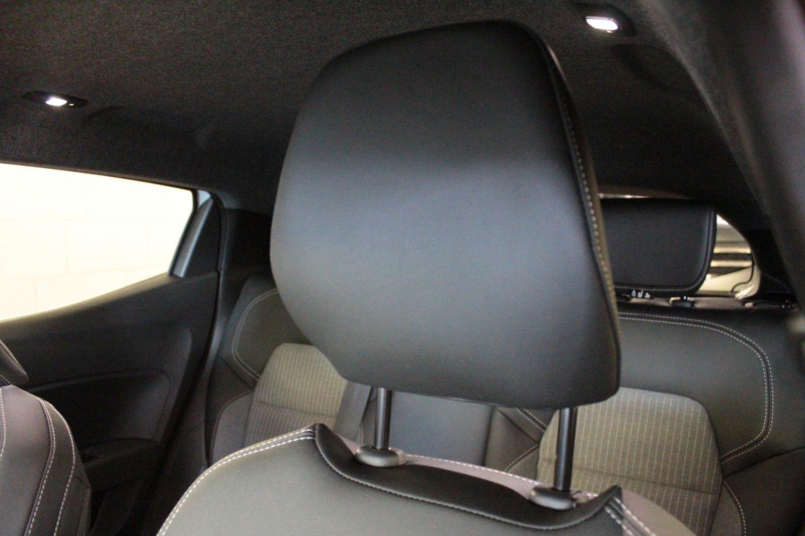 Fahrzeugabbildung Renault Clio TCe 90 Techno *Winter-*&*Look-Paket*