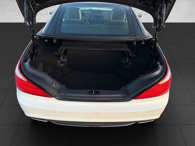 Mercedes-Benz SL 400 2LOOK Edition AMG|Massage|Panorama|Logic7
