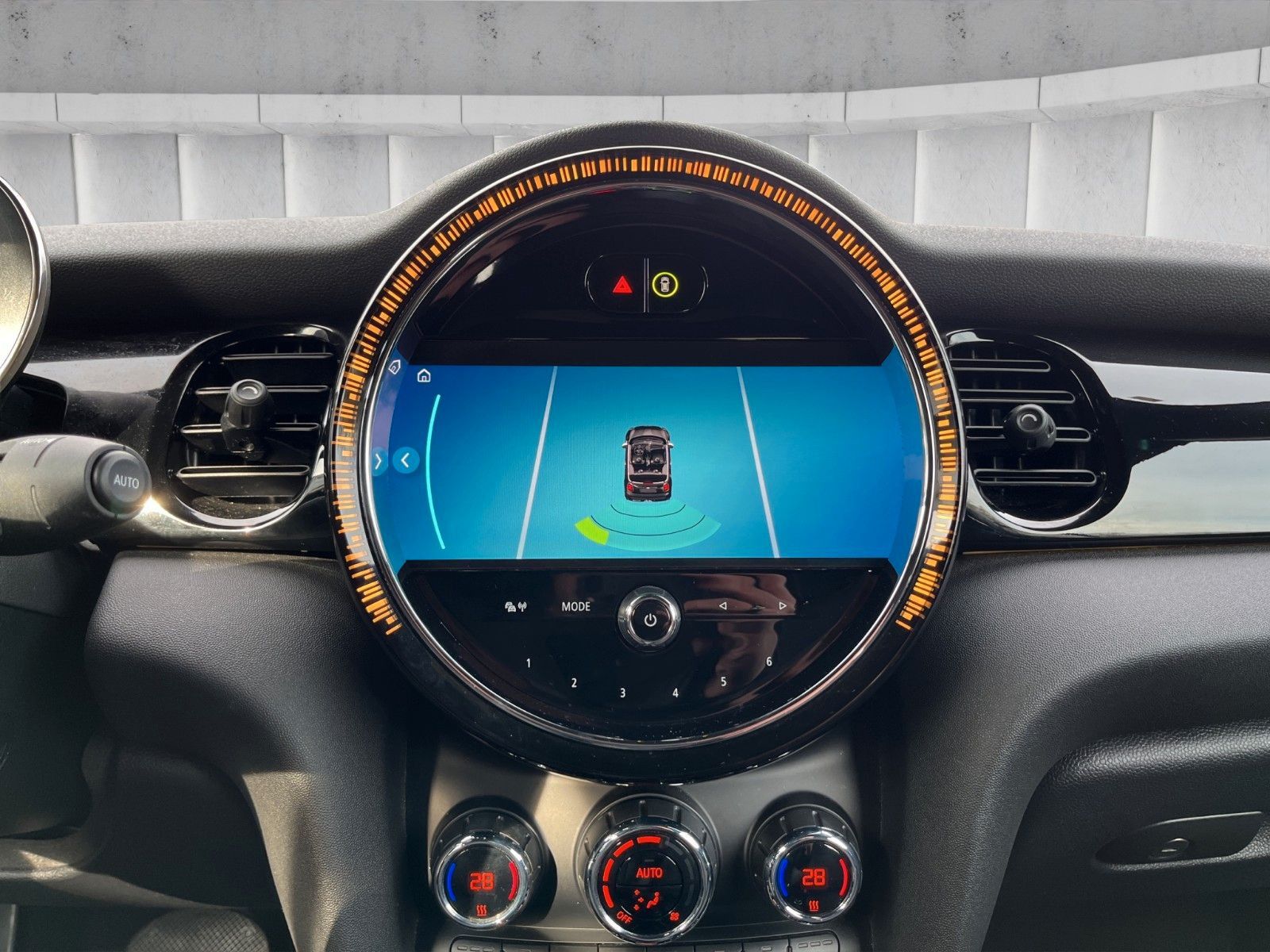 Fahrzeugabbildung MINI Cooper Cabrio Cooper Cabrio*LED*SHZ*DAB*CarPlay*