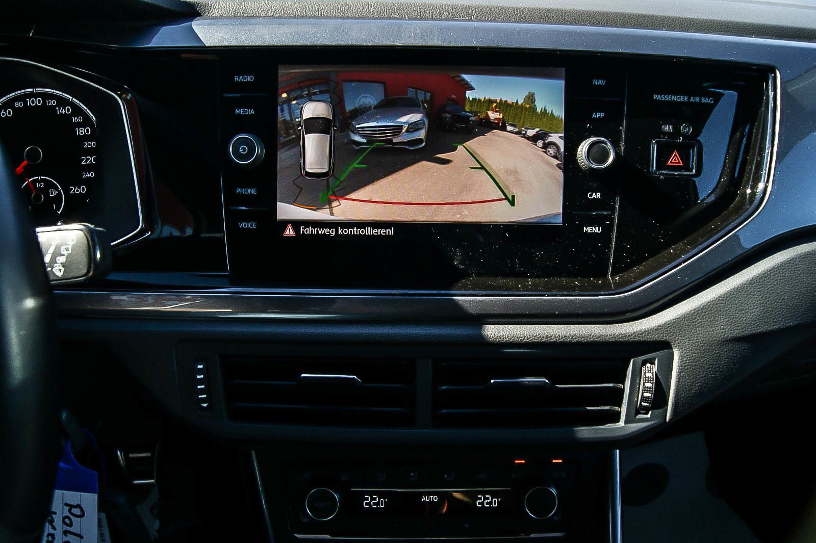 Fahrzeugabbildung Volkswagen Polo GTI 2.0 TSI DSG NAVI LED ACC SPORT 1.HAND