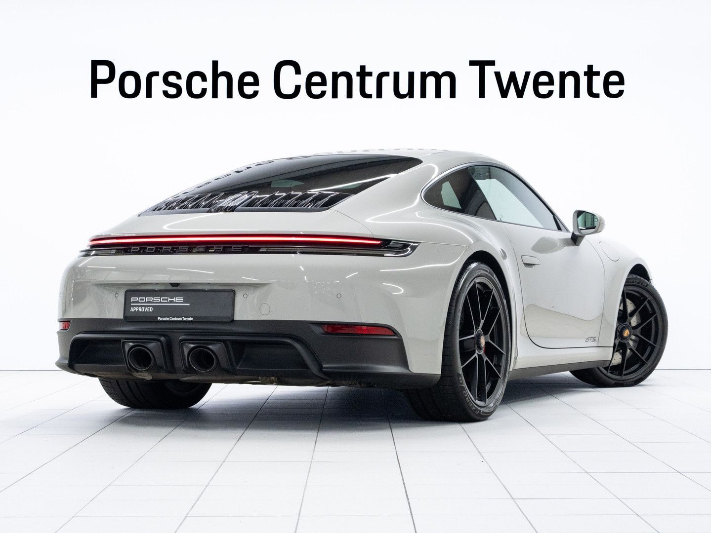 Porsche 992 Carrera 4 GTS imagem 3
