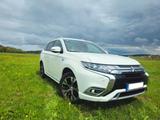 Mitsubishi Outlander 2.4 PHEV/4WD/AHK/SHZ/360/Garantie - Mitsubishi Plug-in Hybrid Outlander SUV