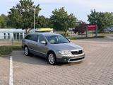 Skoda Superb 2.0 TDI DSG Elegance Combi Elegance