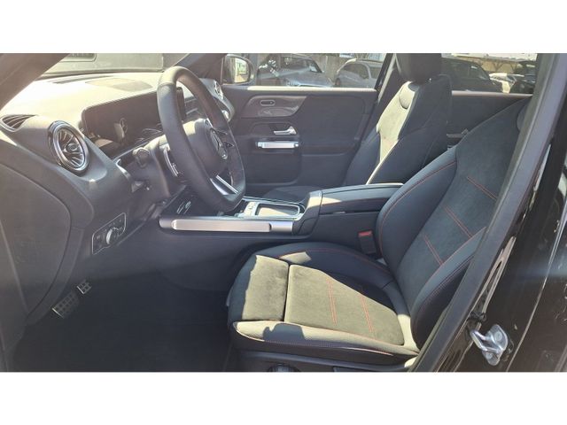 Mercedes-Benz GLB 220