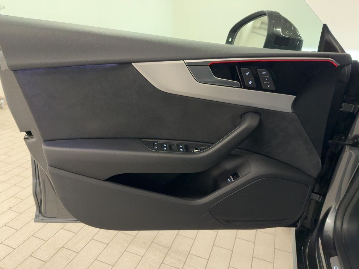 Audi S5 - Bild 17