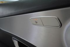 Fahrzeugabbildung Mercedes-Benz C 200 LIM. AVANTGARDE 7G NAVI/LED/SHZ/TEMP./AHK