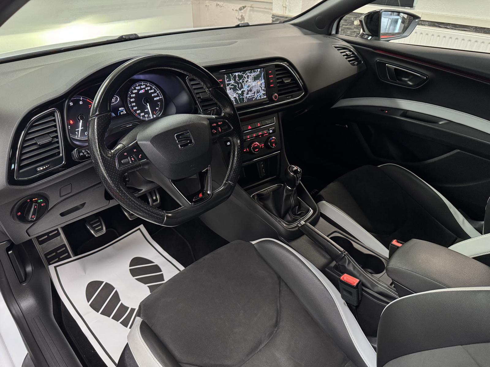 Seat Leon SC Cupra 2.0 TSI 265 ch BVM / Semi-cuir / LED / GPS tactile / Sièges chauffants
