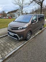 Toyota Verso Proace 2,0-I-D-4D 130kW L2 - Toyota Verso in München