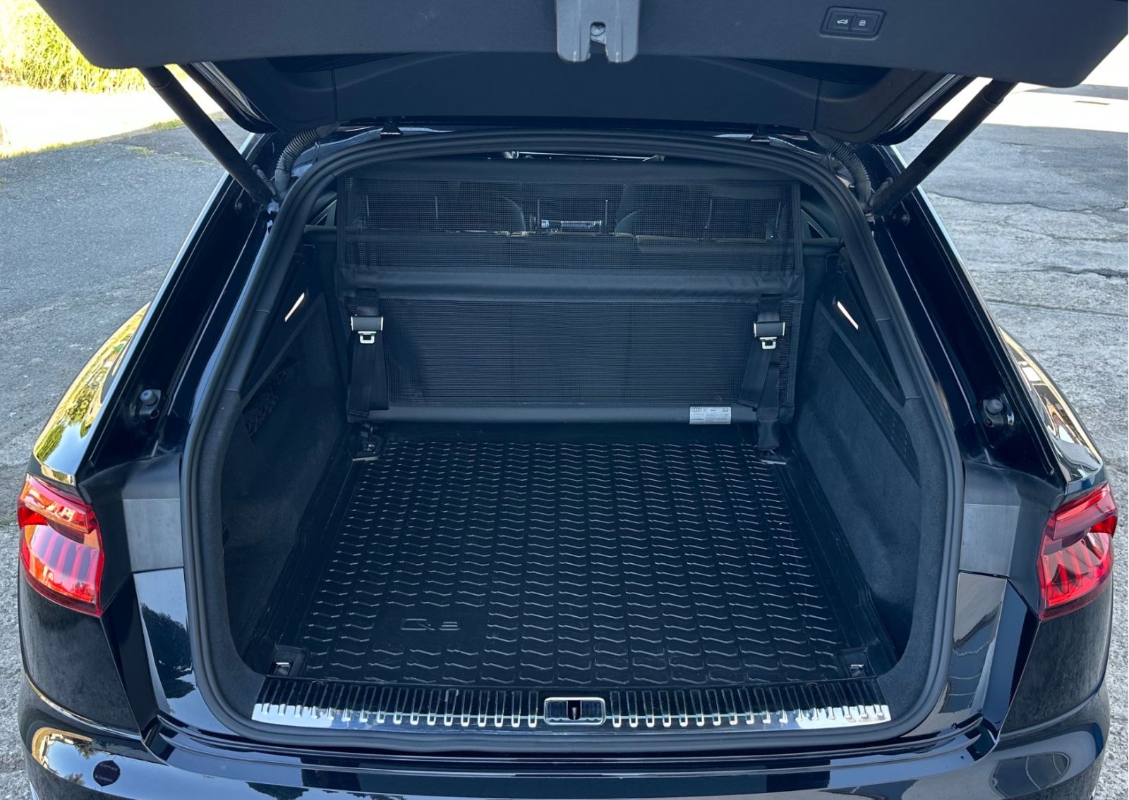 Audi Q8 55 TFSI quattro / Audi-Garantie foto 23
