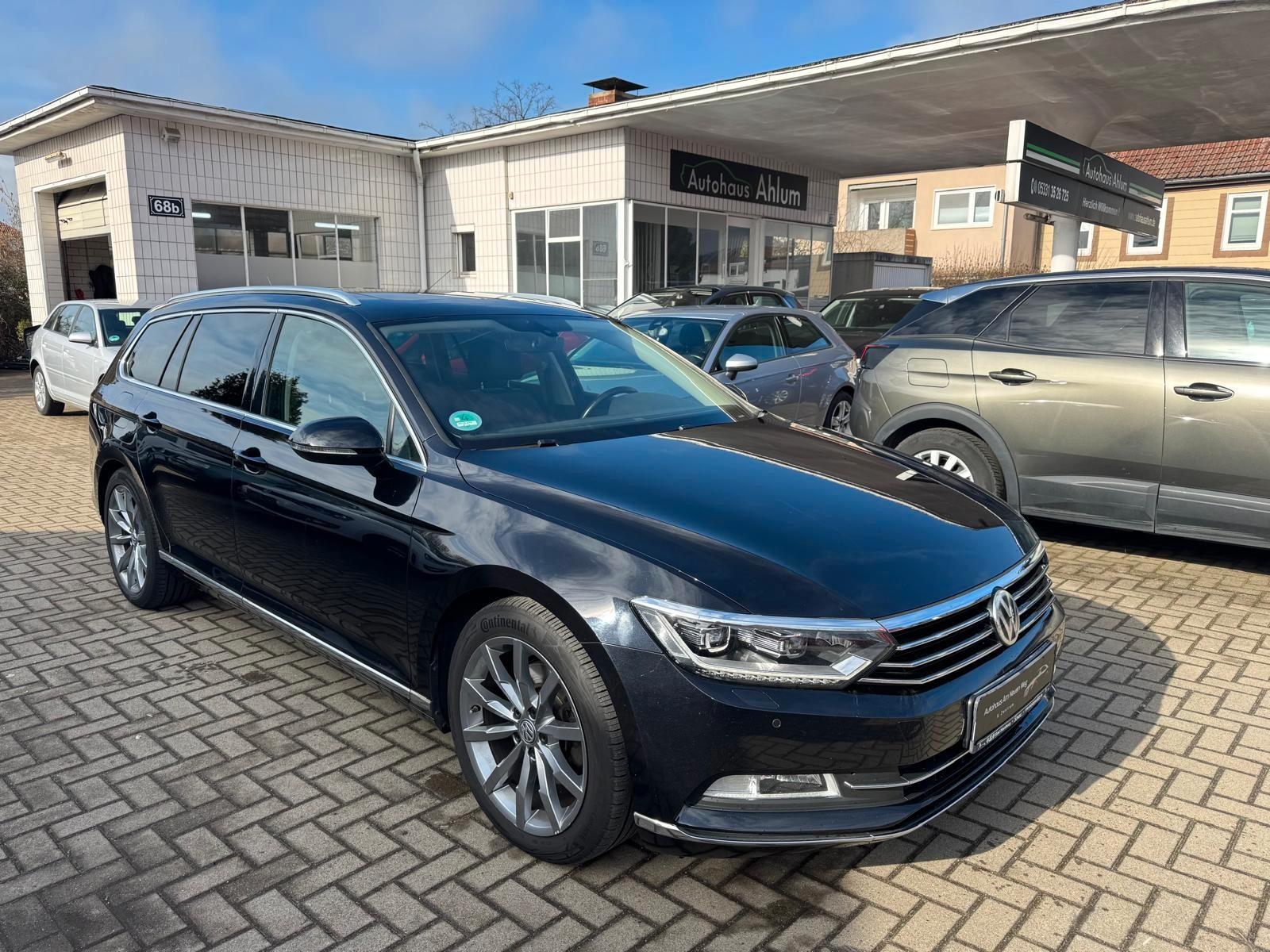 Volkswagen Passat Variant Highline Kamera AHK Standhzg Pano
