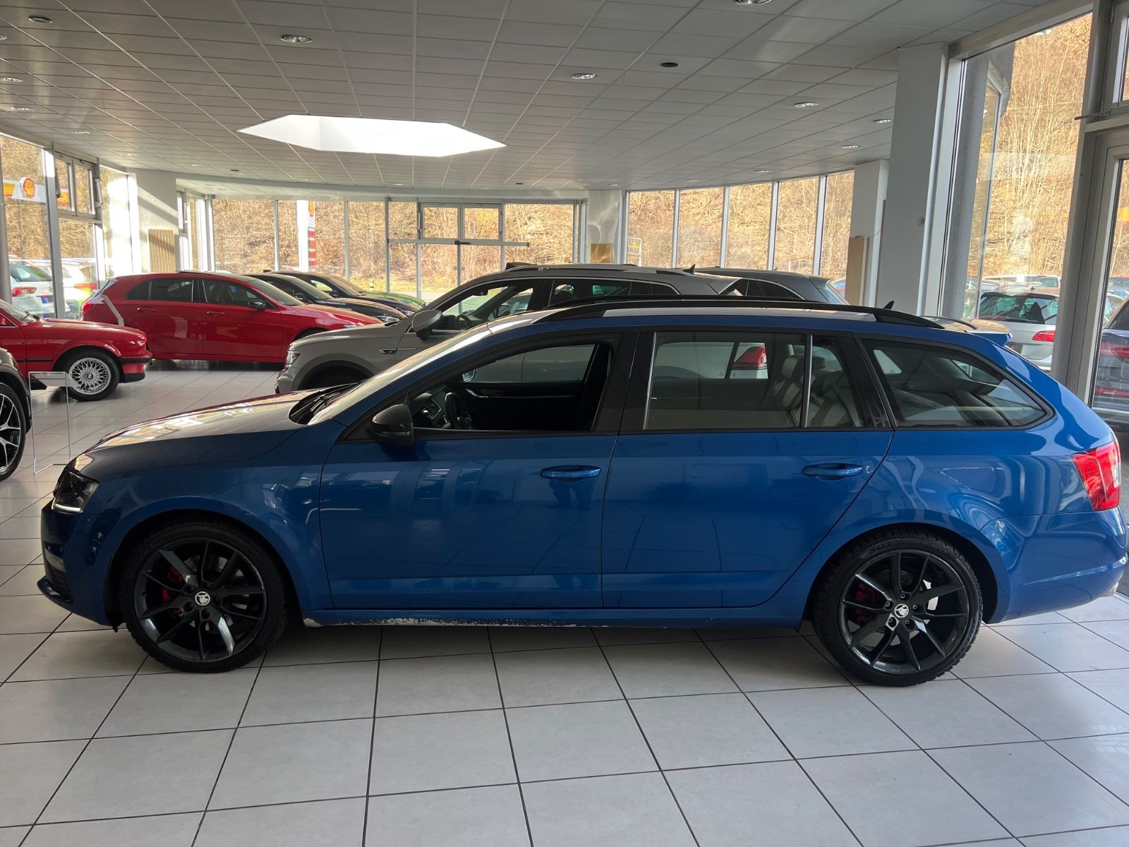 Fahrzeugabbildung SKODA Octavia Combi RS *RECARO*NAVI*