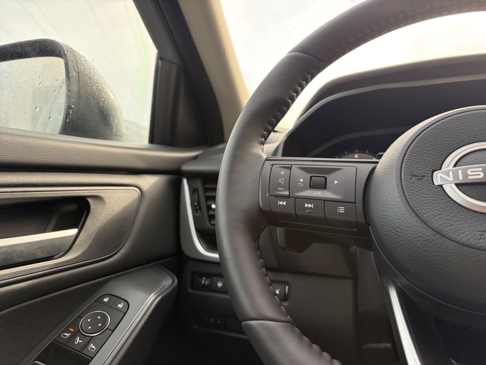 Fahrzeugabbildung Nissan Qashqai 1.3 DIG-T MHEV N-Connecta*Winterpaket*