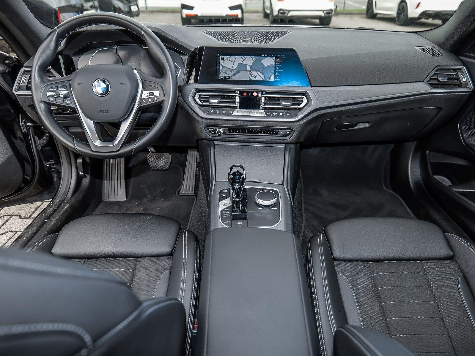 BMW 220d Coupé Widescreen Navi HiFi DAB PDC
