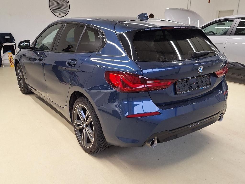 Fahrzeugabbildung BMW 118 d Sport Line Aut GRA Nav LED Live Cockpit