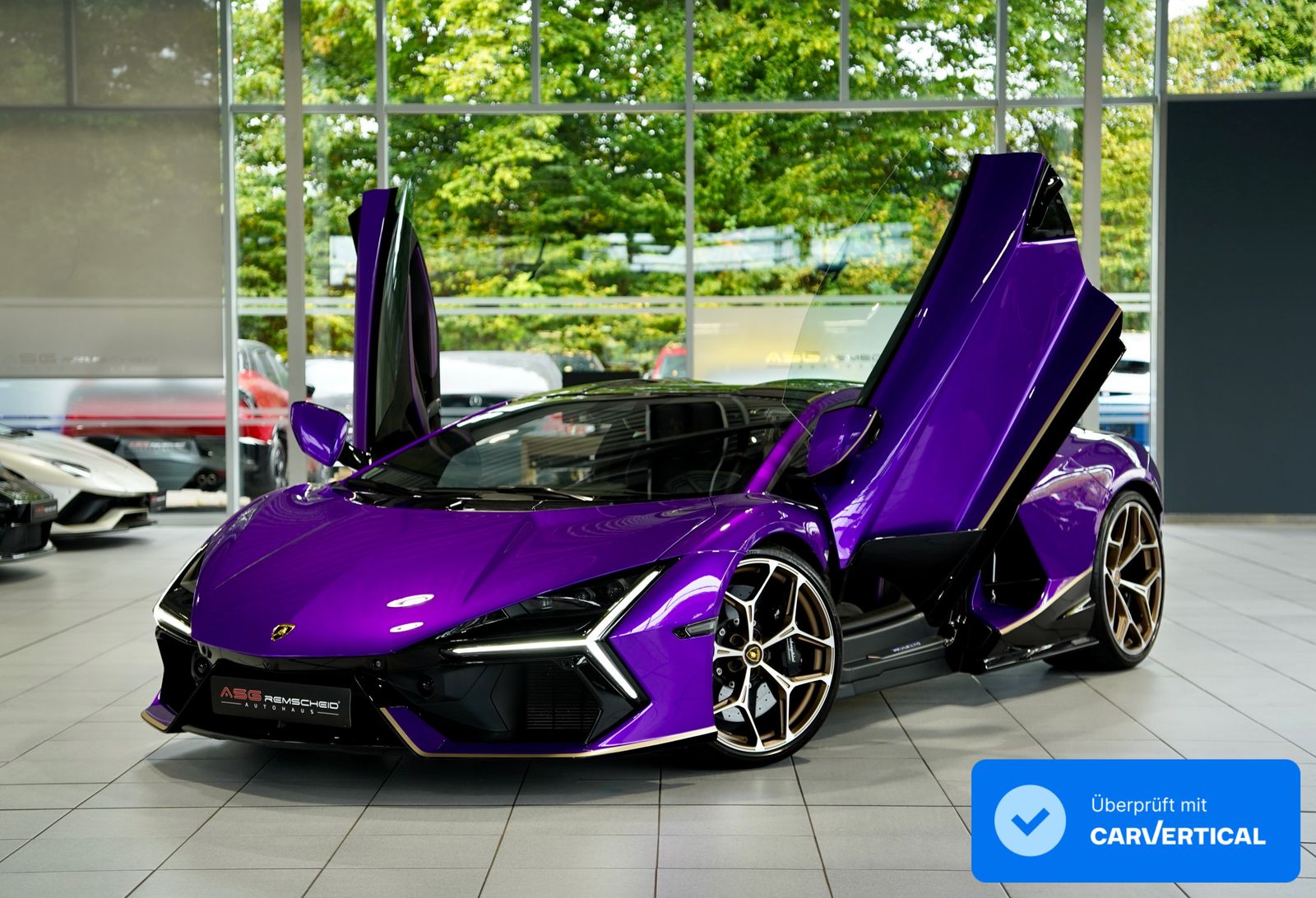 Lamborghini Revuelto