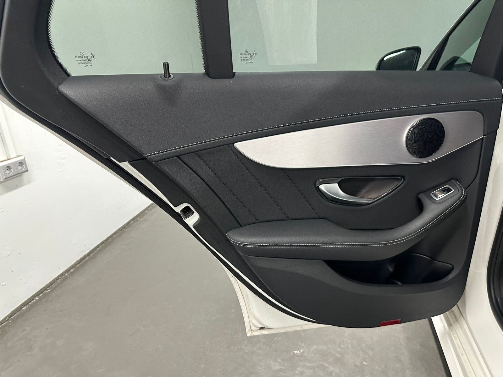 Fahrzeugabbildung Mercedes-Benz C 220 d 4MATIC T  *AMG-LINE*NIGHT*SDH*