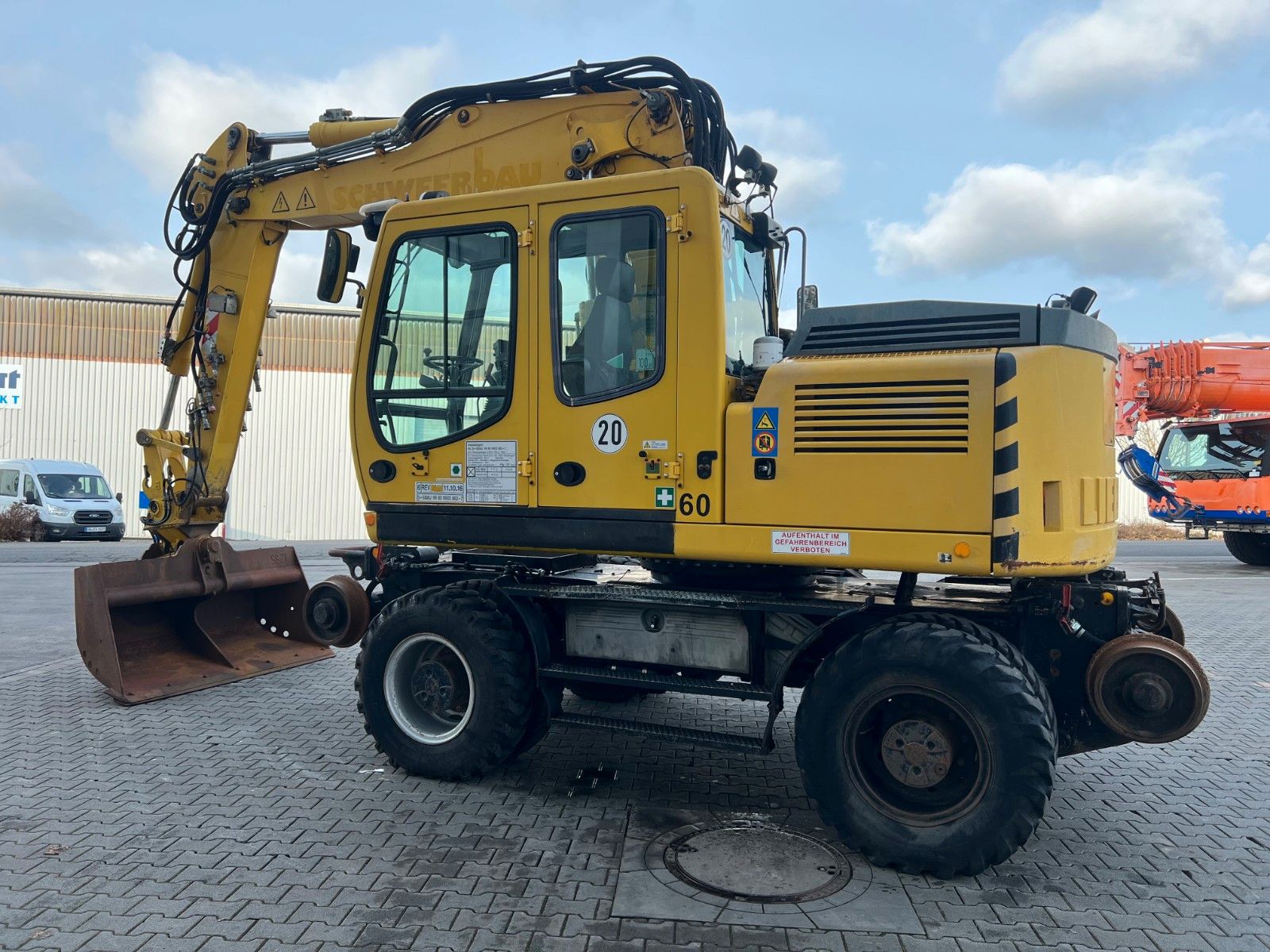 Fahrzeugabbildung Liebherr A 900 C ZW Litronic / 18.866h / 2008