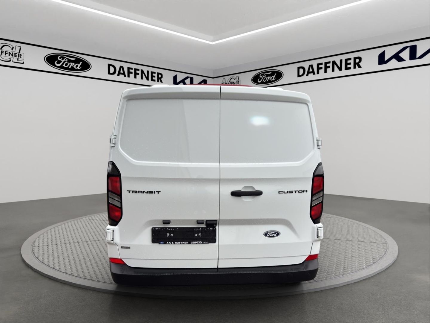 Fahrzeugabbildung Ford Transit Custom Kasten 320 L1 Trend FWD Plug-in H