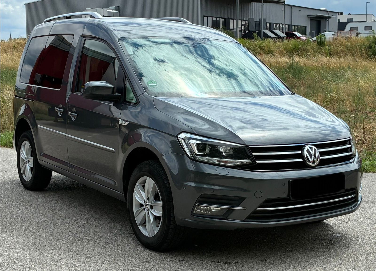 VW Caddy 2,0TDI DSG Highline 4Motion LED 