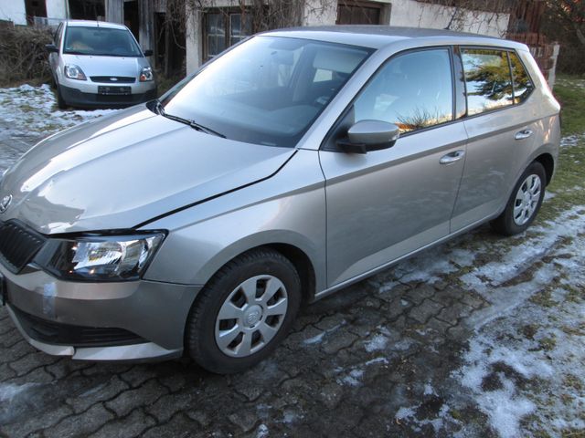 Skoda Fabia Active < EURO6 < KLIMA<<66KW<<