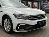 Volkswagen Passat Variant GTE,T-Leder,ACC,Side,R-Kam.3,99% - Volkswagen Passat Variant: GTE